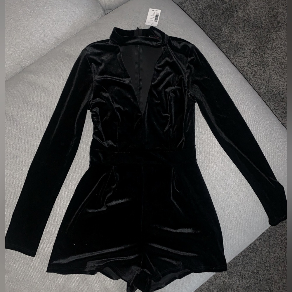Suede long sleeve romper with collar and V- neck